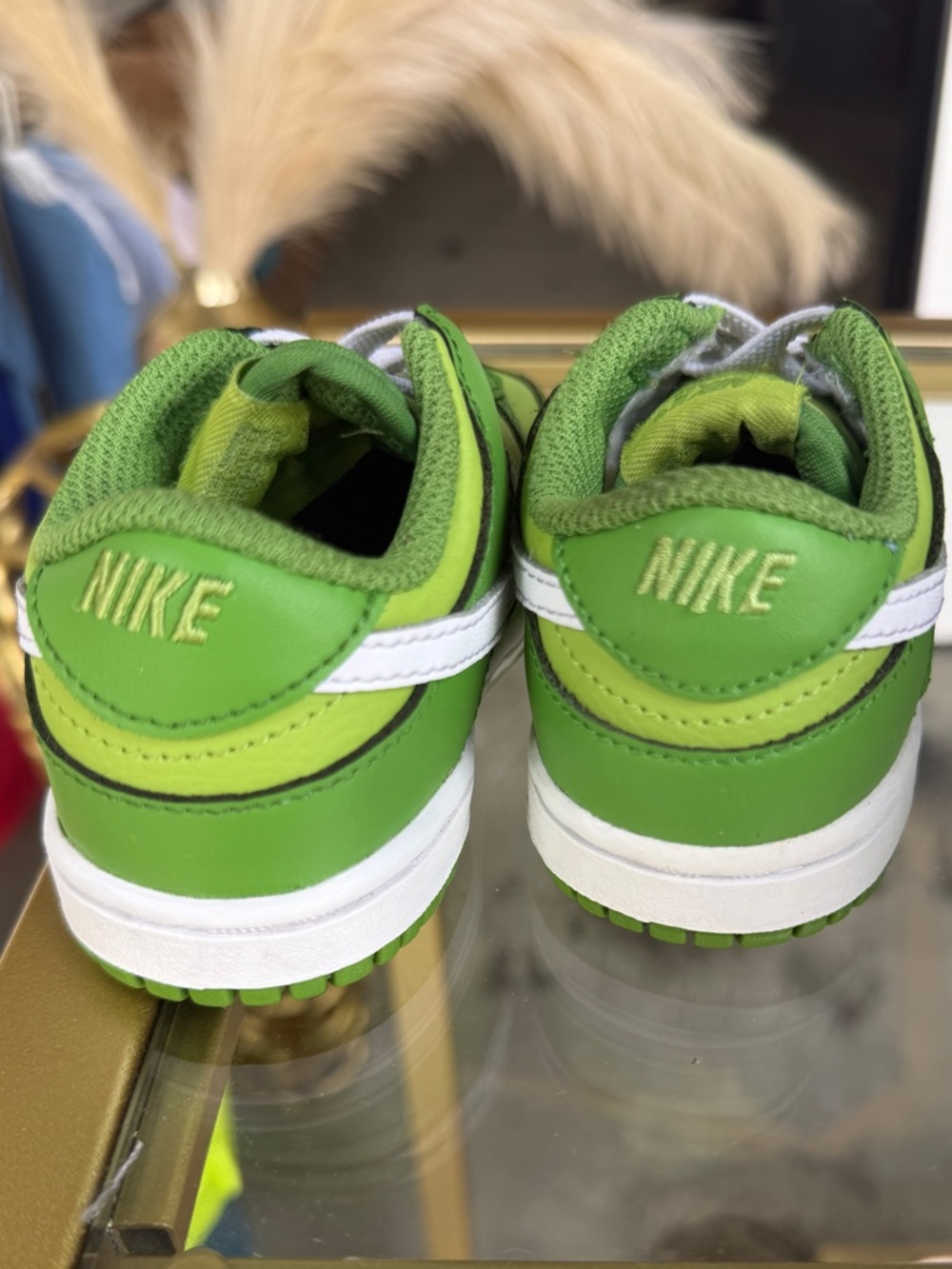 Boys 7C Nike Dunk Low “Green Bean” Green and White - Picture 4 of 5